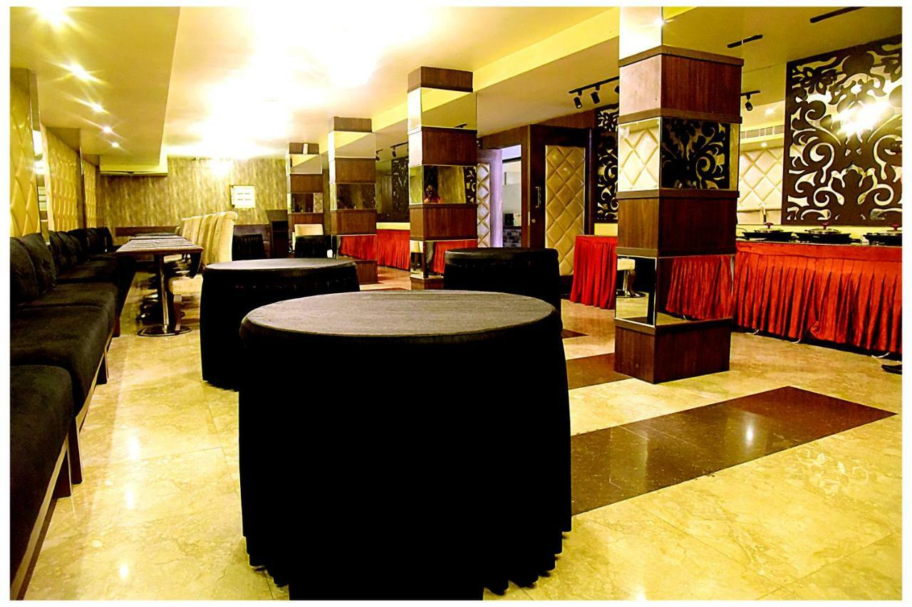 Hotel Midtown Grand Kota  Buitenkant foto